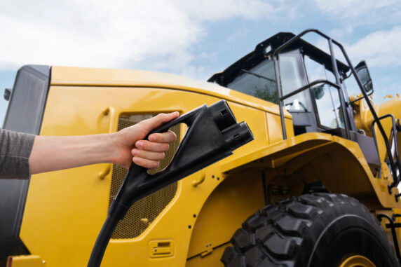 High-voltage electrical components for electrification of machinery